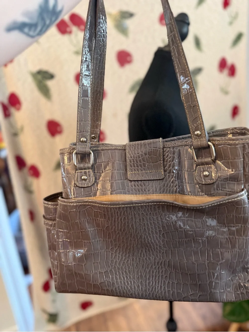 Liz Claiborne Croc Purse Bag in Grey/Silver with Silver Hardware